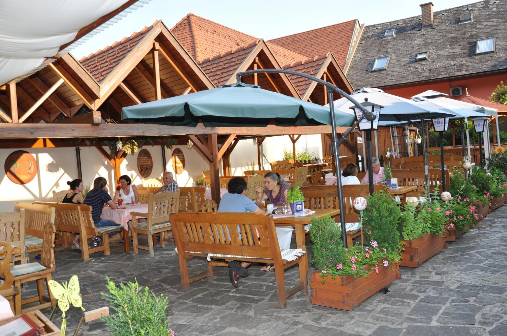 Hotel Schilcherlandhof Стайнц Екстериор снимка